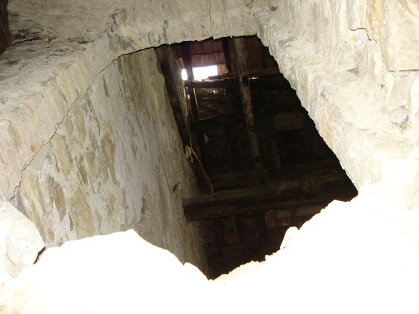 interno_della_fortezza_dei_doria_20101112_1946046758.jpg